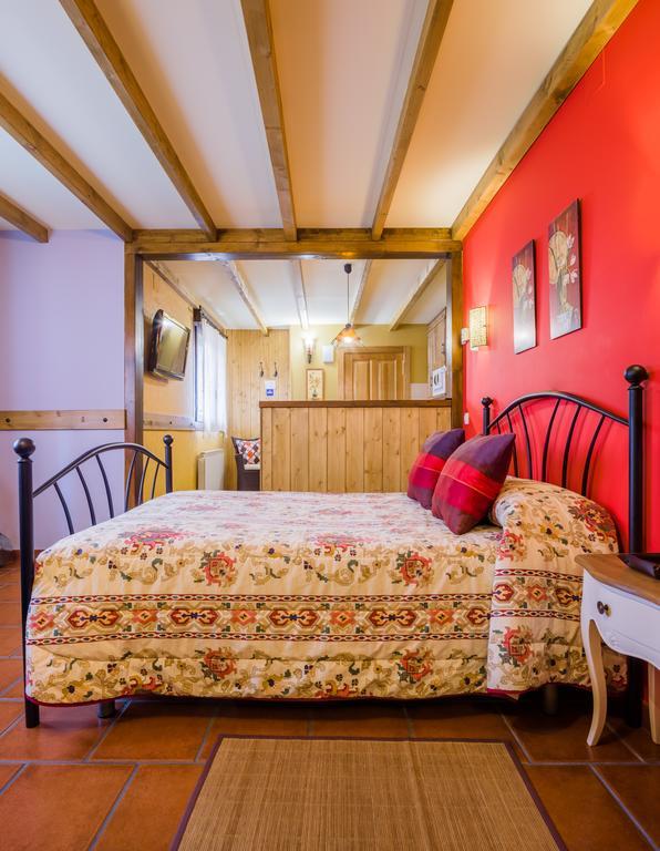 Apartamentos Rurales L'Abiseu Caboalles de Abajo Luaran gambar