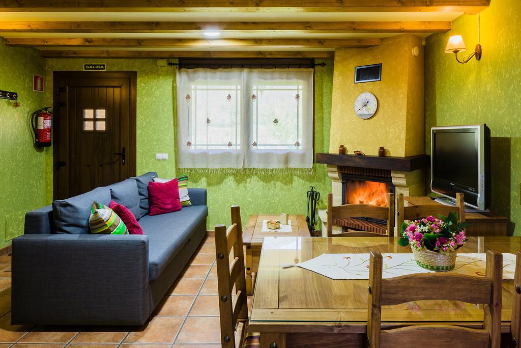 Apartamentos Rurales L'Abiseu Caboalles de Abajo Luaran gambar